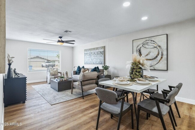 Photo - 113 E Fairmont Dr