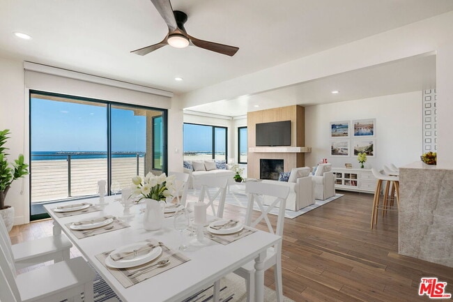 Building Photo - 6405 Ocean Front Walk Unit 2 Rental