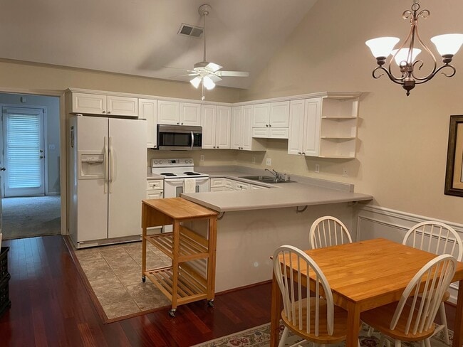 Photo - 126 Hayesbury Ct