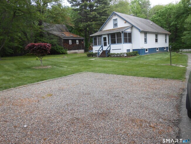240 Derby Ave