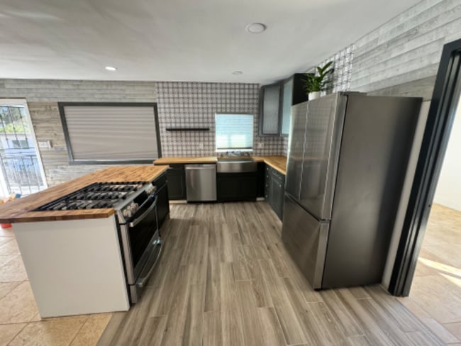 Photo - 317 N Mission Rd Unidad 317