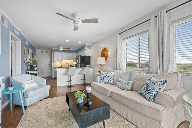 Photo - 301 Commerce Way Unit 101