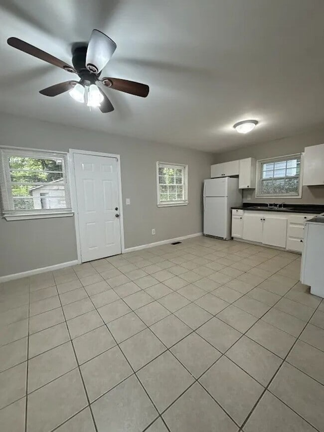 Photo - 2 Bed, 2 Bath in Atlanta!