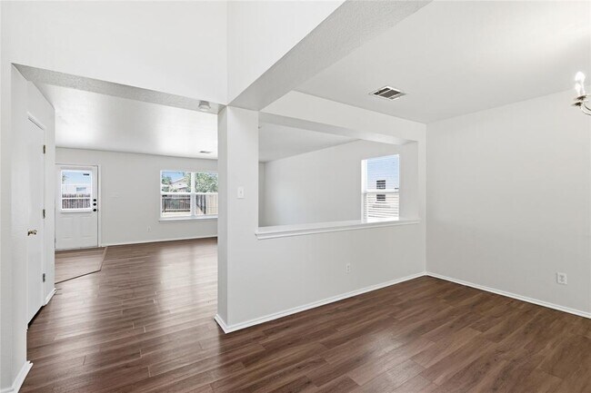 Photo - 18120 Topsail St