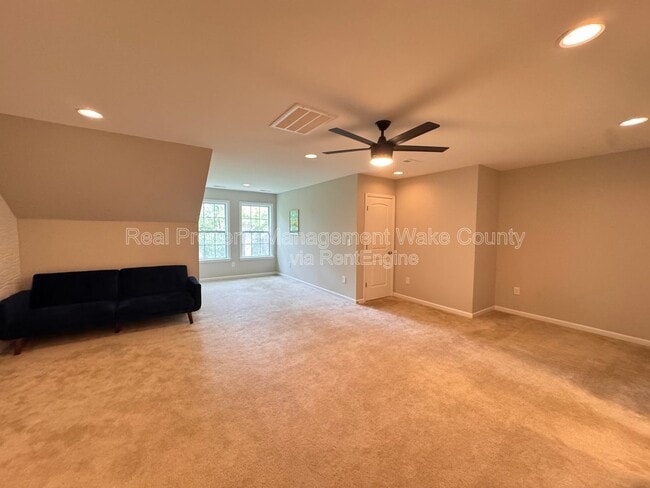 Photo - 166 Gulley Glen Dr