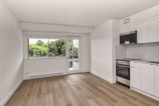 Photo - 1 Chem. de la Côte-Sainte-Catherine Unité 203