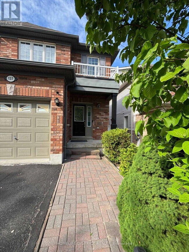 Photo - 137 Ducatel Crescent