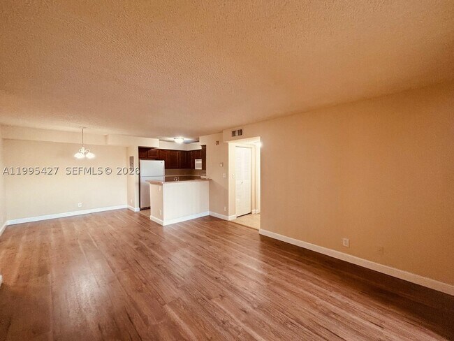 Photo - 7630 Westwood Dr Unit 305