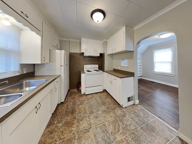 Photo - COMING SOON!! 2 Bedroom, 2 Bathroom House ...