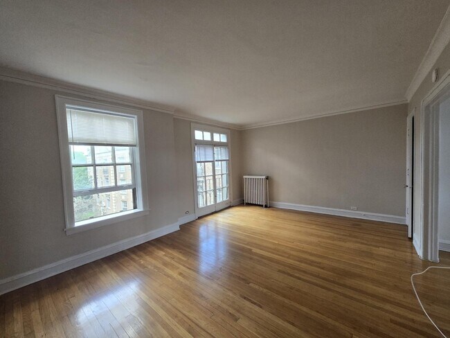 Photo - 909 Elmwood Ave Unit O3