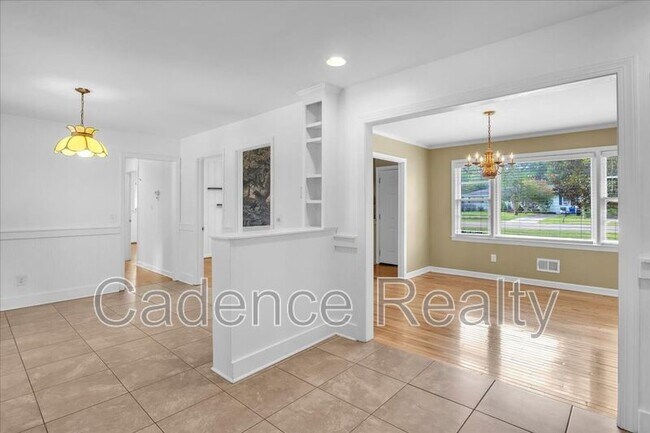 Photo - 5335 Andover Rd