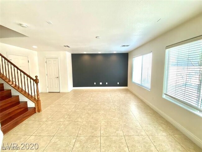 Photo - 8869 Skyline Peak Ct