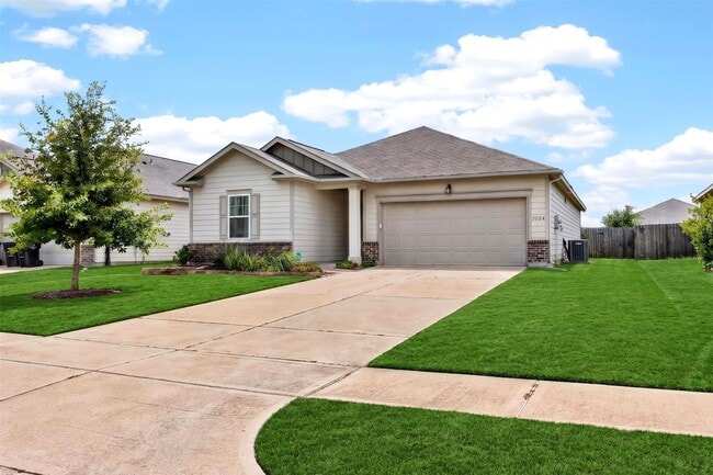 Photo - 1024 Banyon Tree Ln