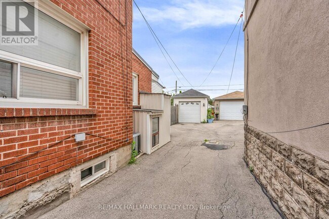 Photo - 65 Kirknewton Rd