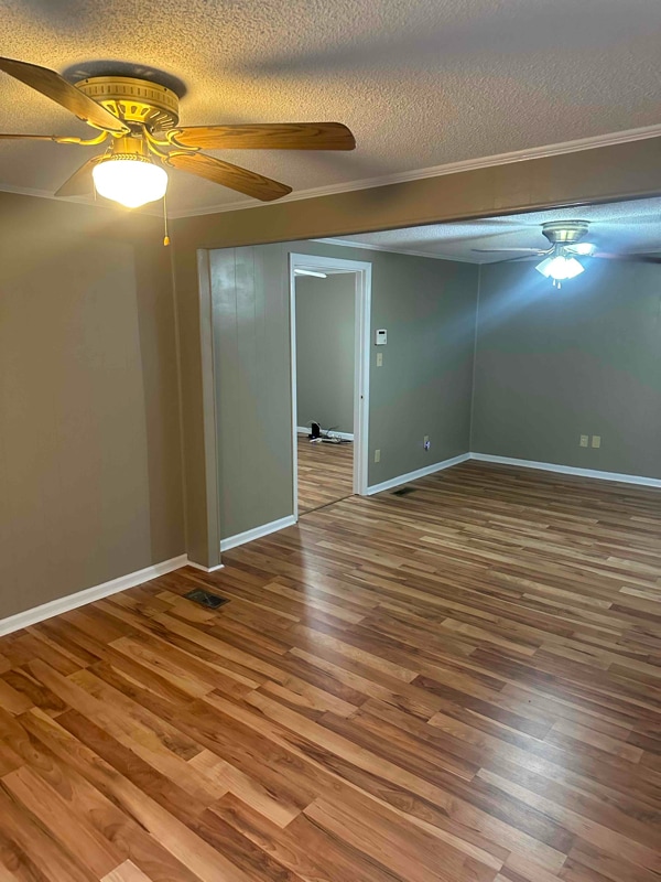 Photo - 203 Willowside Dr