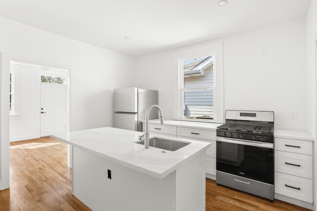 Photo - 8707 Green St Unit 1