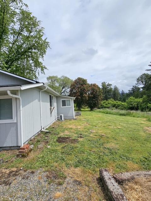 150 NE 4th Ave