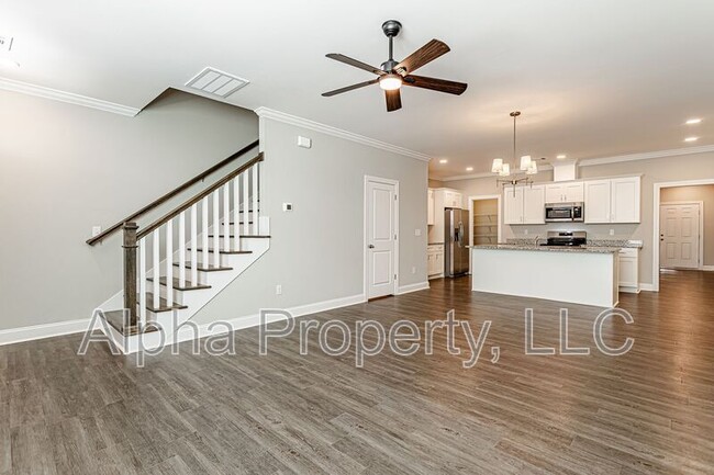 Photo - 14 Alderly Way