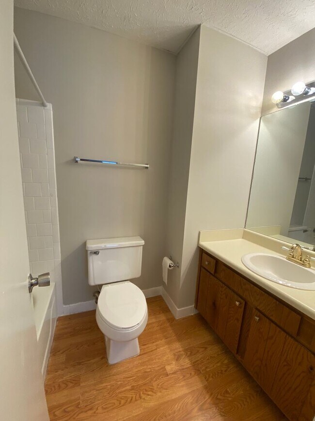 Photo - 2502 Hidden Cove Ct Unit B