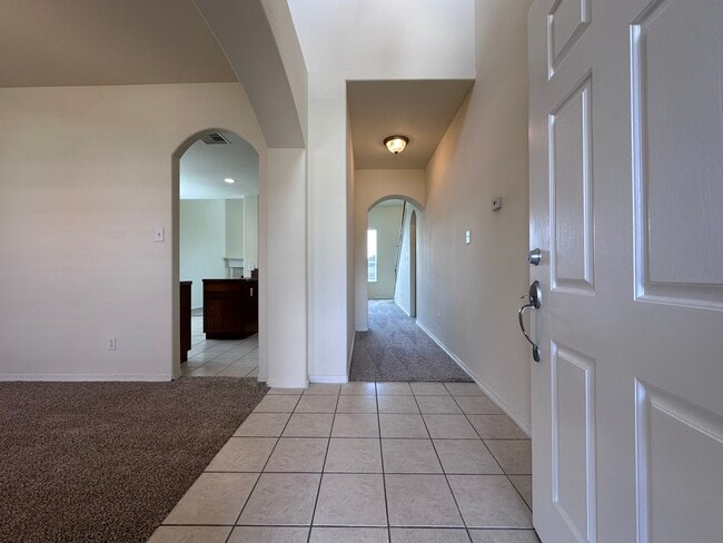 Photo - 2211 Highland Crossing Dr