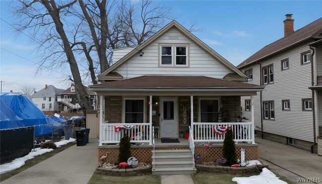 Photo - 8726 Point Ave