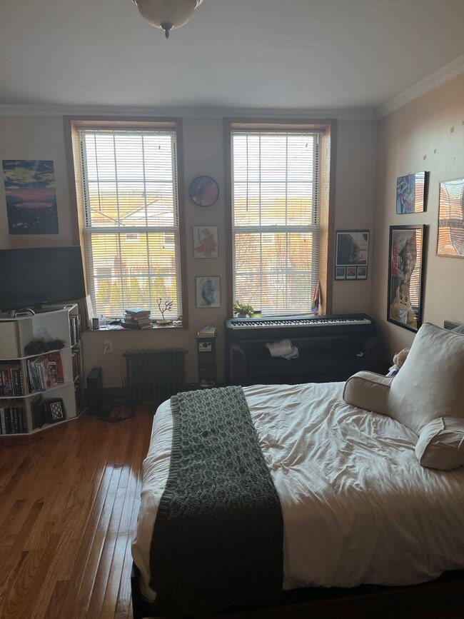 Photo - 48-08 30th Ave.