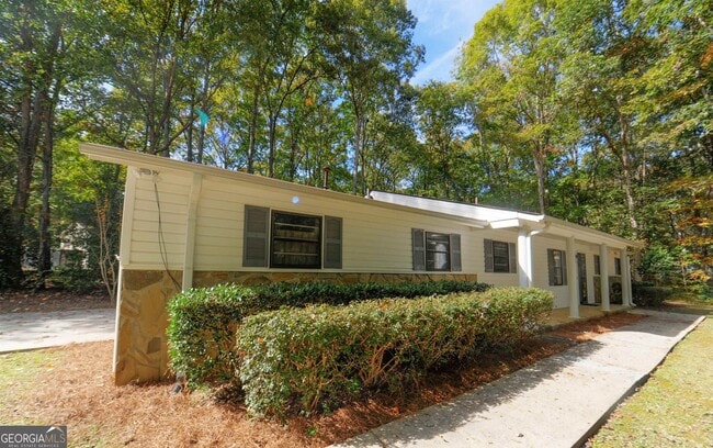 Building Photo - 125 Brooks Dr