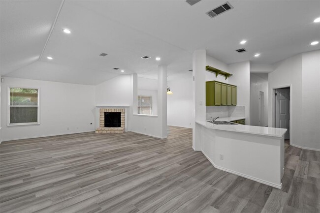Photo - 4106 Springwillow Ln