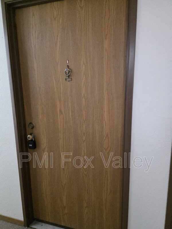 Photo - 103 N Elm St Unit B