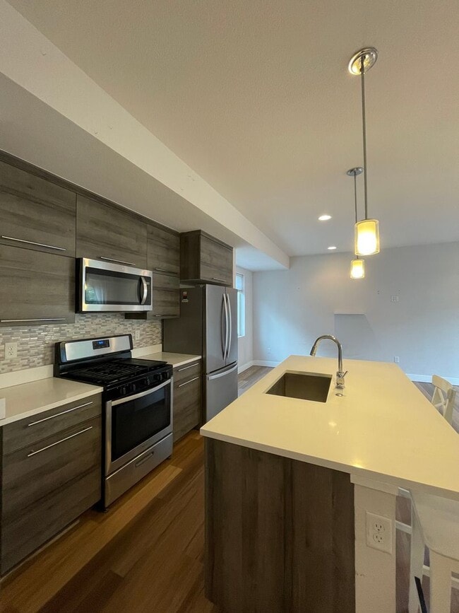Photo - Lakewood Living Redefined: Stylish Three-Bedroom Townhome in West Line Village!!
