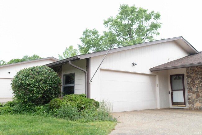 Photo - 604 W Soutar Dr