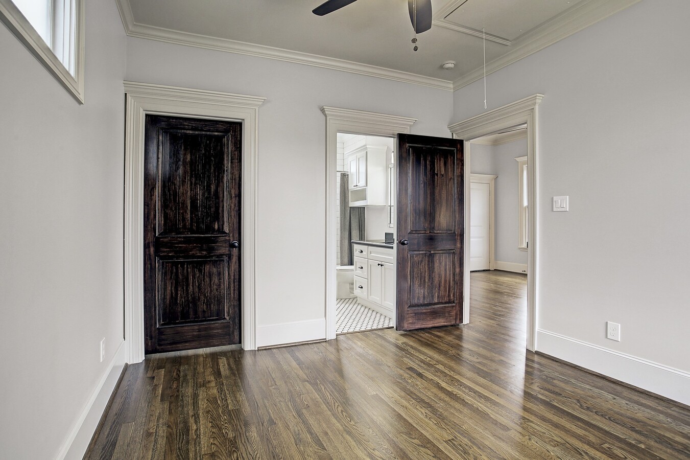 Photo - 1131 Oxford St