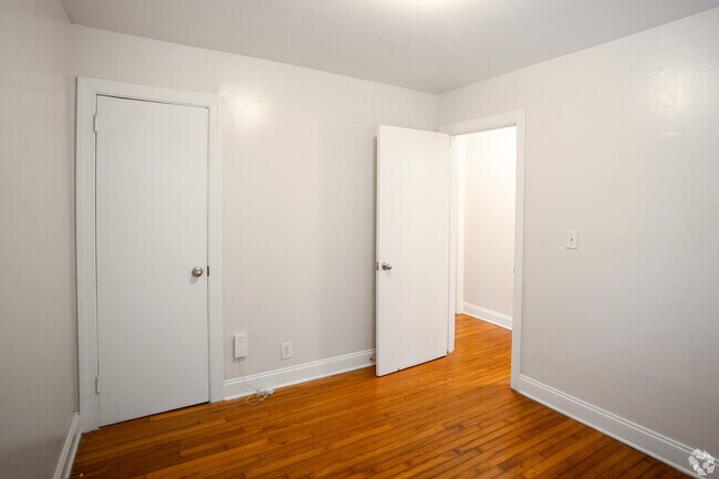 2BR,1BA-726SF