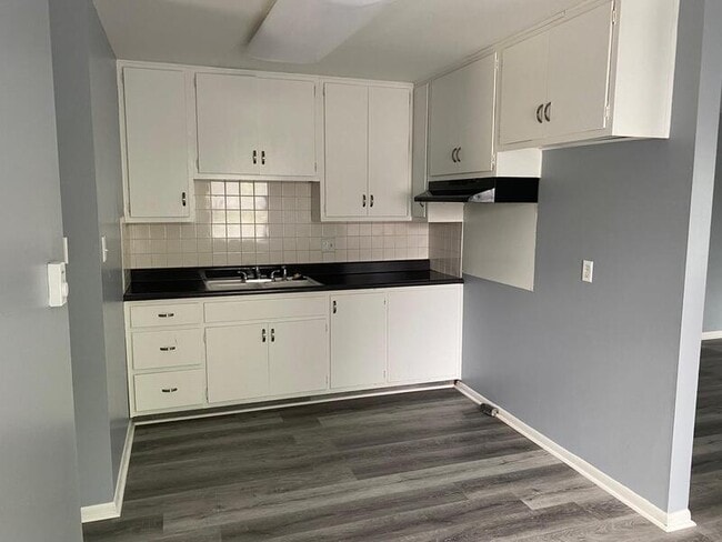 Photo - 2826 S Pennsylvania St Unit Apt C32