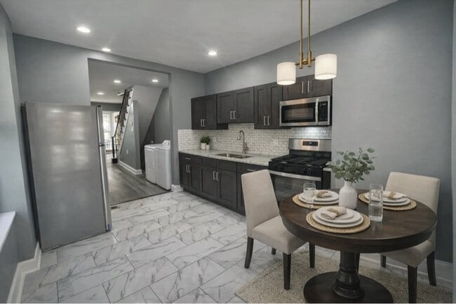 Photo - 1611 S Yewdall St