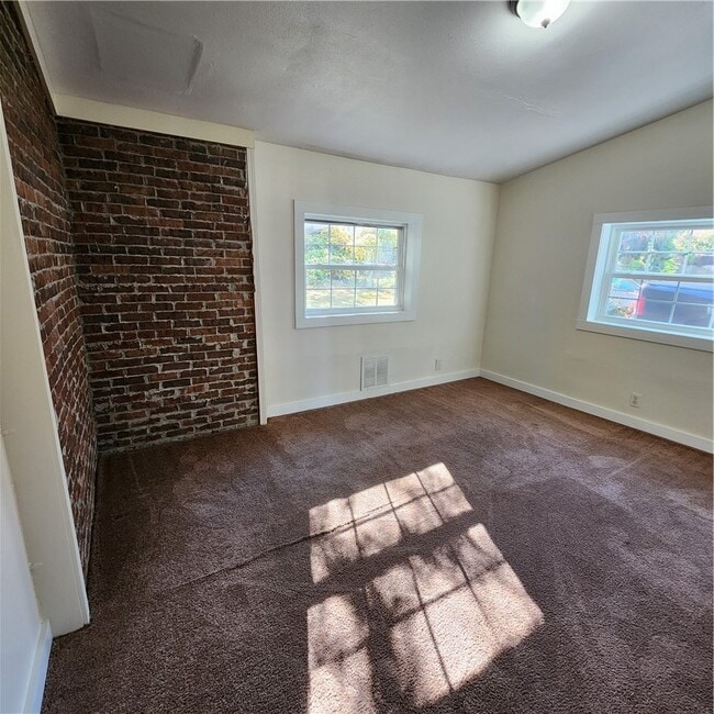 Photo - 153 Steko Ave