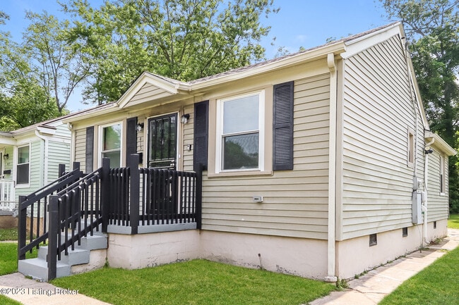 Photo - 415 N 42nd St