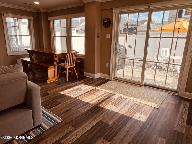 Photo - 39 20th Ave