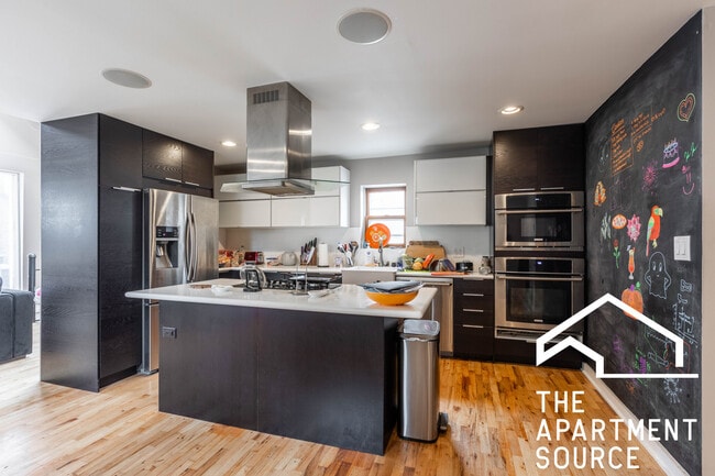 Photo - 1939 N Winchester Ave Unit CH