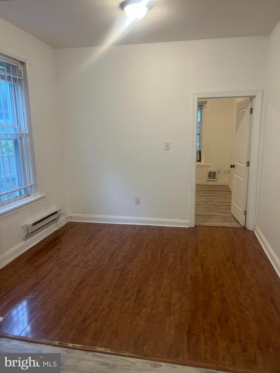 Building Photo - 2131 W Ontario St Rental