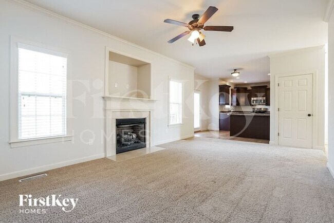 Photo - 121 Millwood Dr