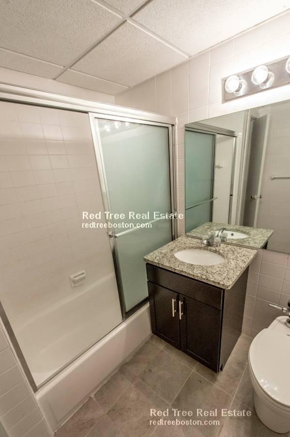 Photo - 62 Boylston St Unidad 106