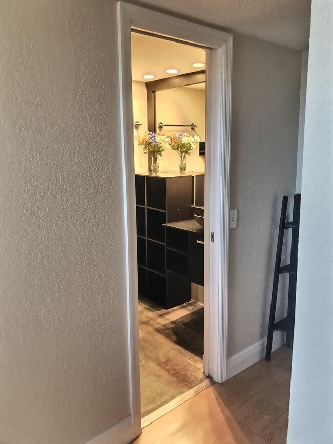 Photo - 3100 N Palm Aire Dr Unidad 502