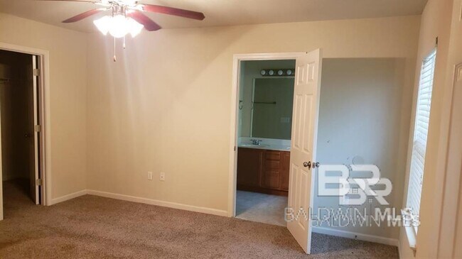 Photo - 3823 Chesterfield Ln