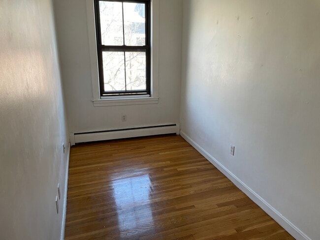 Photo - 8 Milford St Unit 4