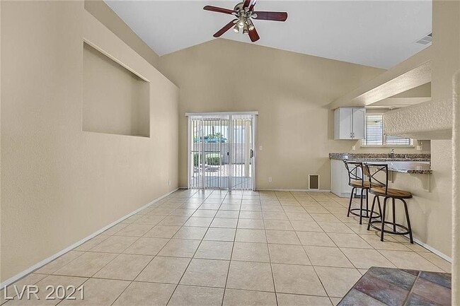 Photo - 237 Highgate St