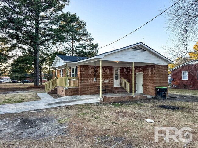 Photo - 530 Hillcrest Ave