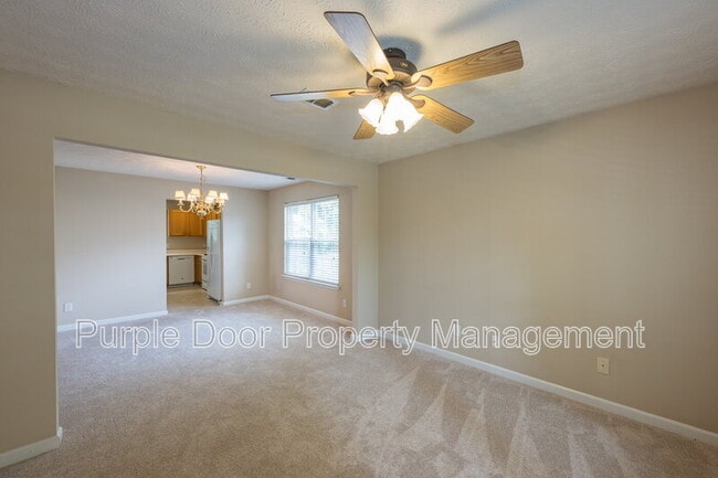 Photo - 304 Meadow Point