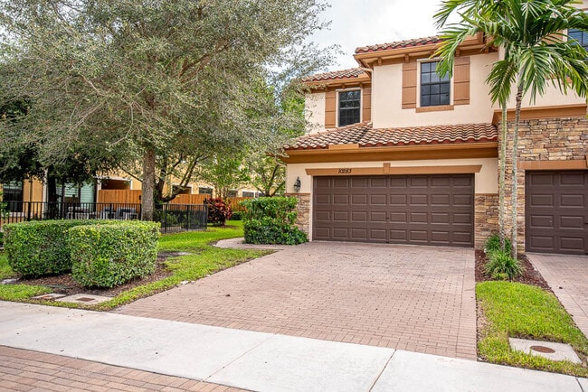 Photo - 10283 Wellington Parc Dr