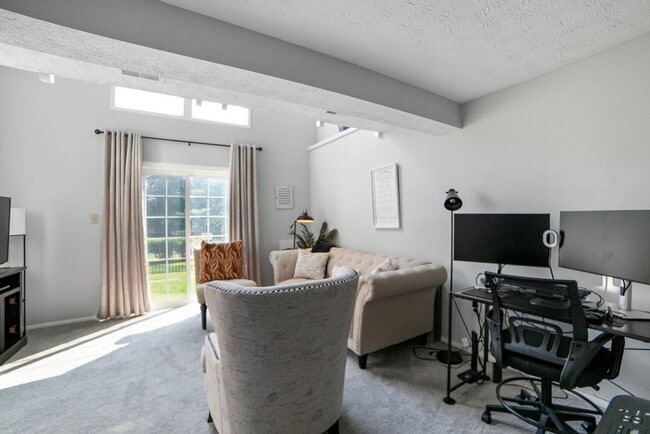 Photo - 3650 Castle Terrace